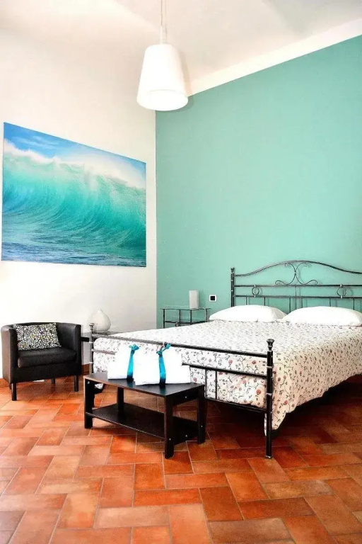 Ocean Double room (full double bed)