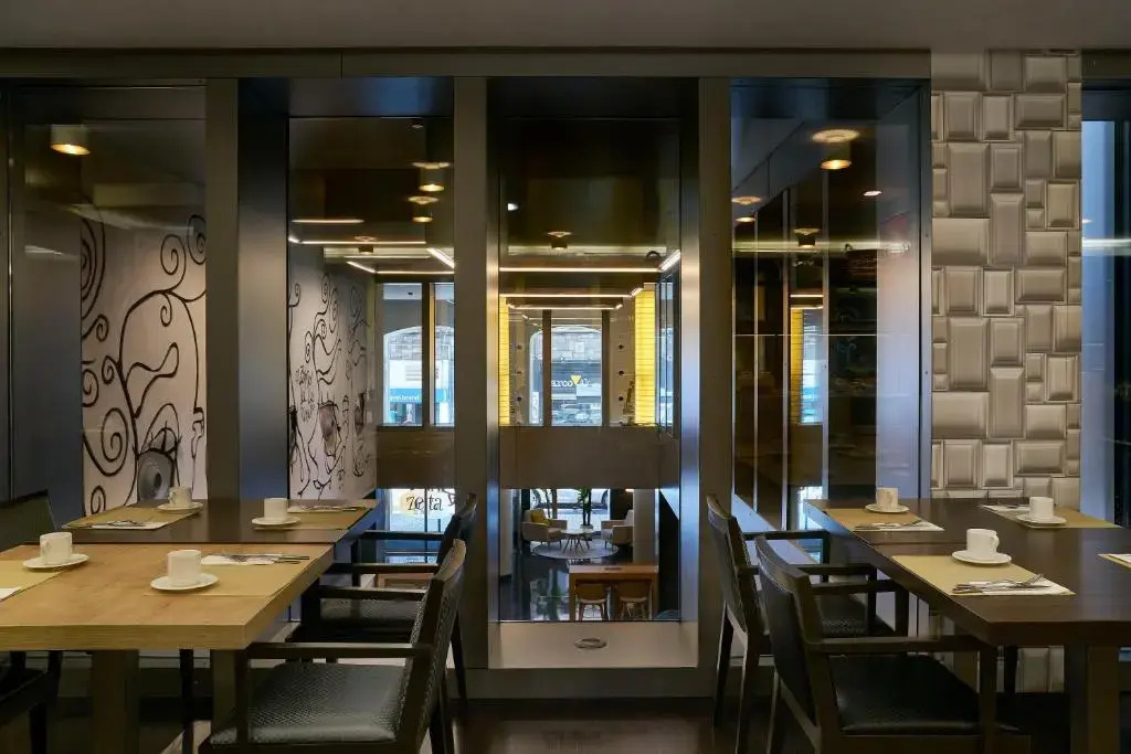 Hotel Vincci Zentro Zaragoza - Général