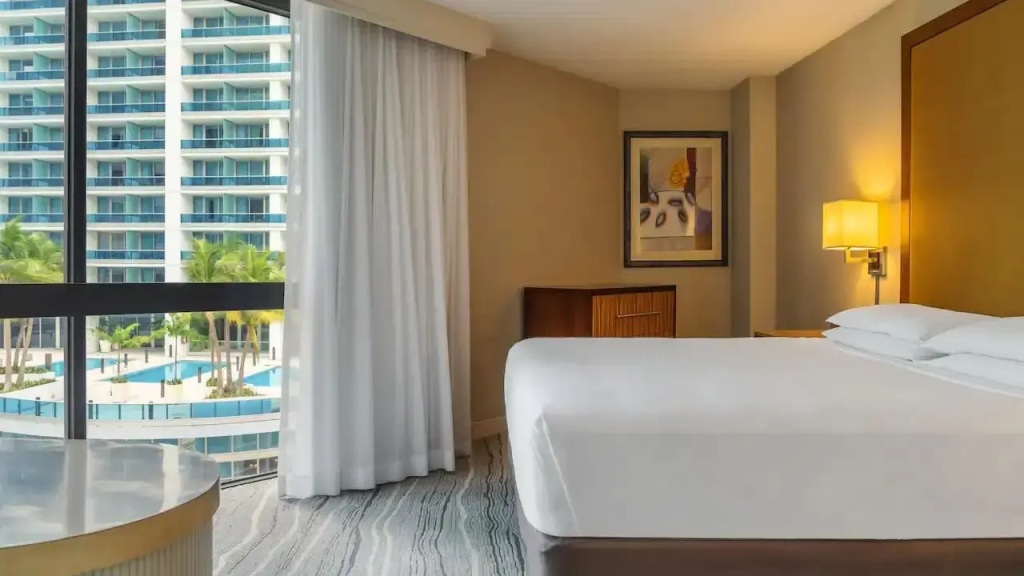 Miami Double Suite (full double bed)