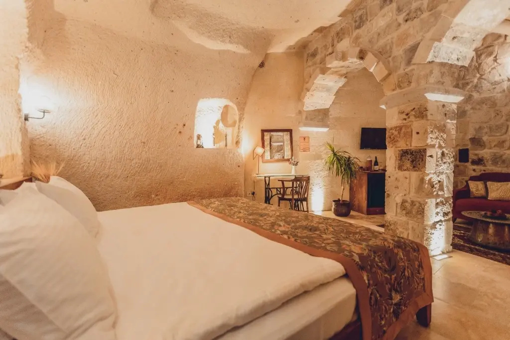 Uranus Double room (full double bed)
