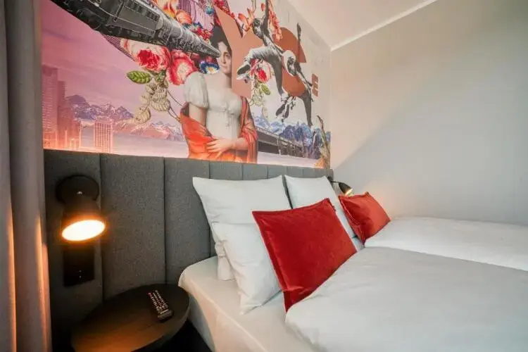 Superior Double room (full double bed)