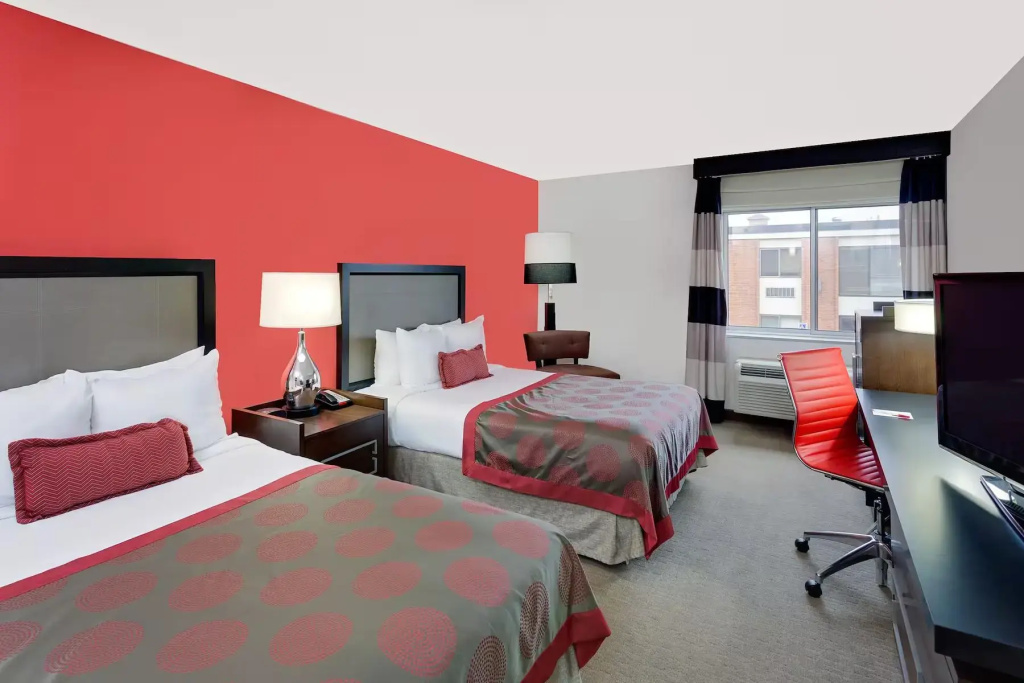 Ramada by Wyndham Marquette - Chambres