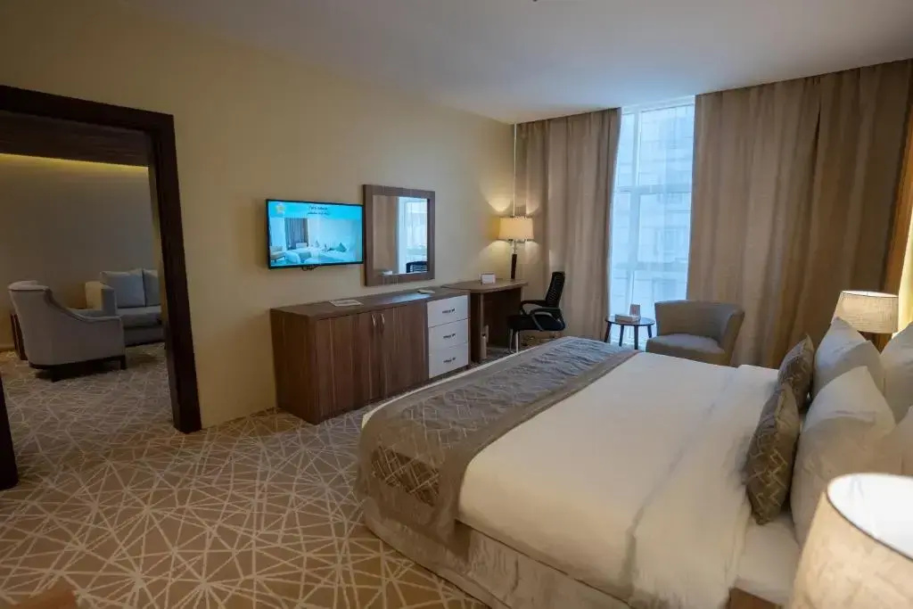 Double Junior Suite (full double bed)