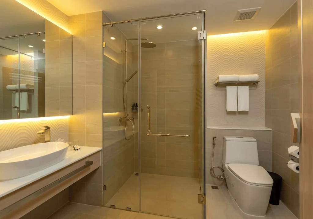 Номер Семейный Grand с видом на бассейн в Phuket Emerald Beach Resort