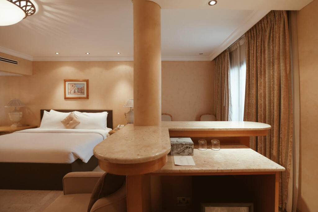 Dubai Marine Beach Resort & Spa