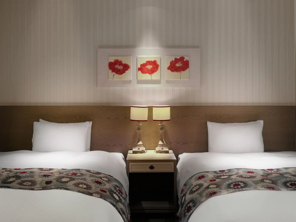 Executive Castle View High Floor Double Junior Suite (twin beds)