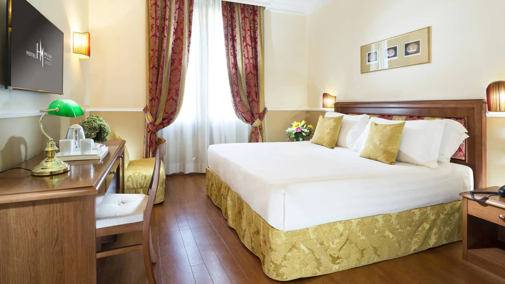 Executive Double room (full double bed)