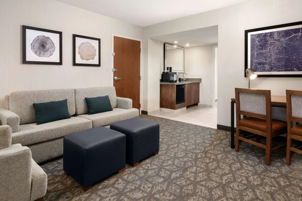 Embassy Suites by Hilton Portland Airport - Chambres