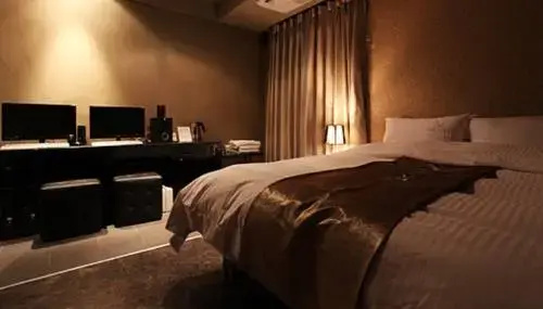 Superior Double room (full double bed)