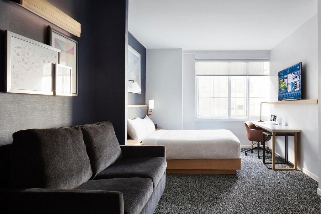 Club Quarters Hotel White House, Washington DC Room Type - Superior Queen Room