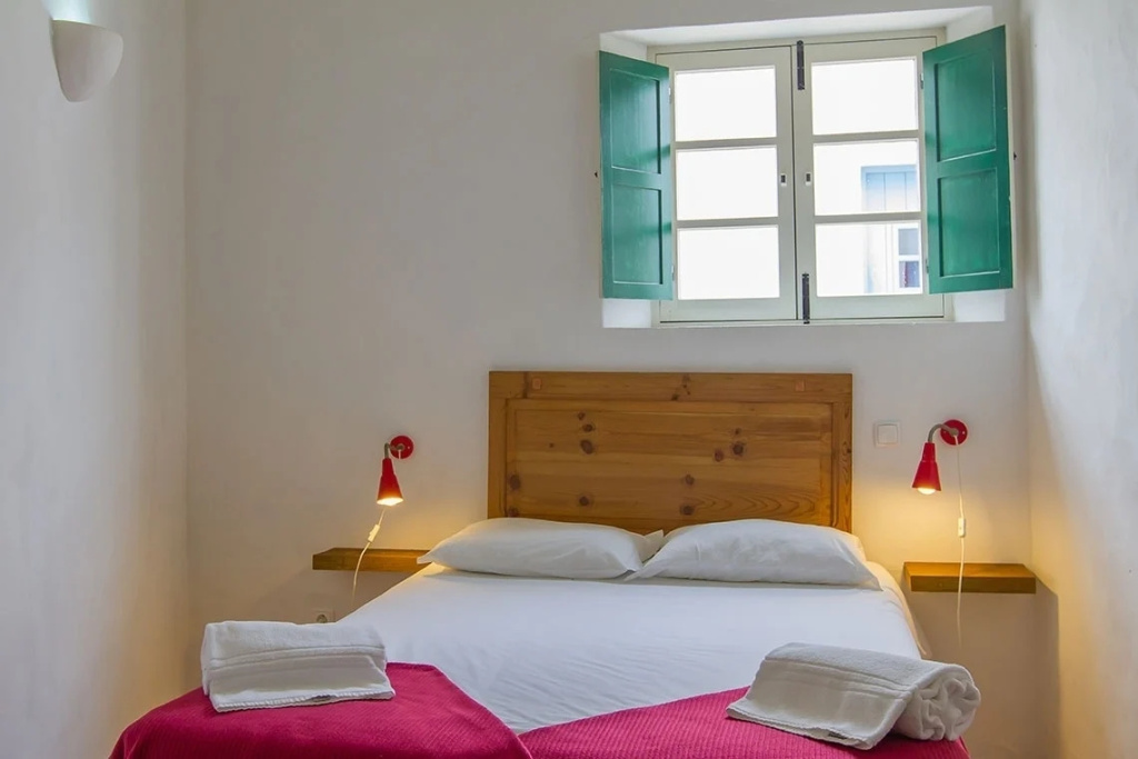 3 Bedrooms Cottage with Patio