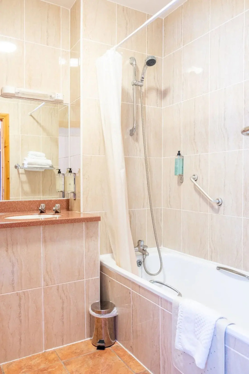 Woodenbridge Hotel and Lodge - Chambres