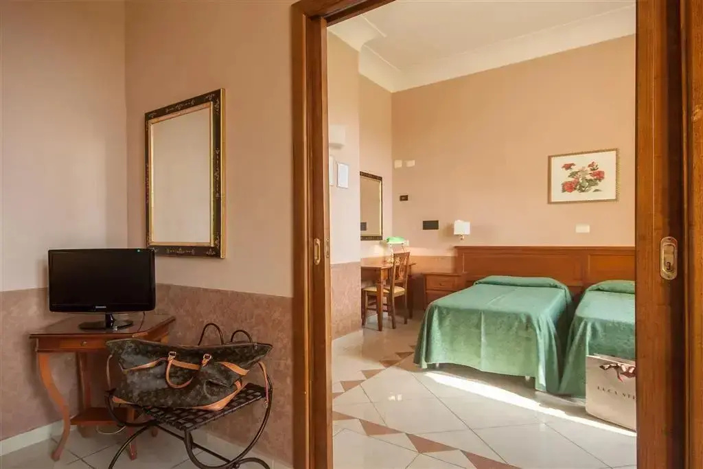 Single Junior Suite