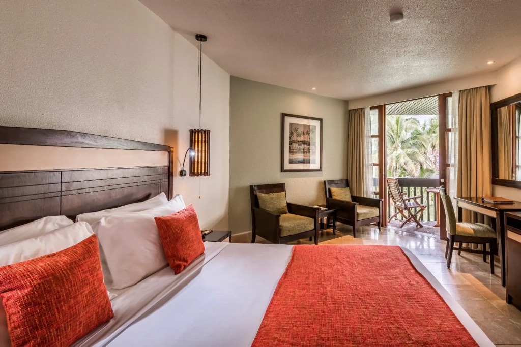 Warwick Deluxe Quadruple room