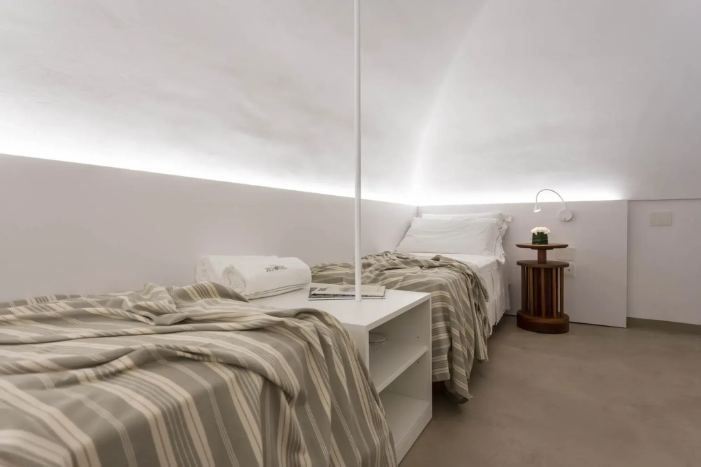 Superior Quadruple room
