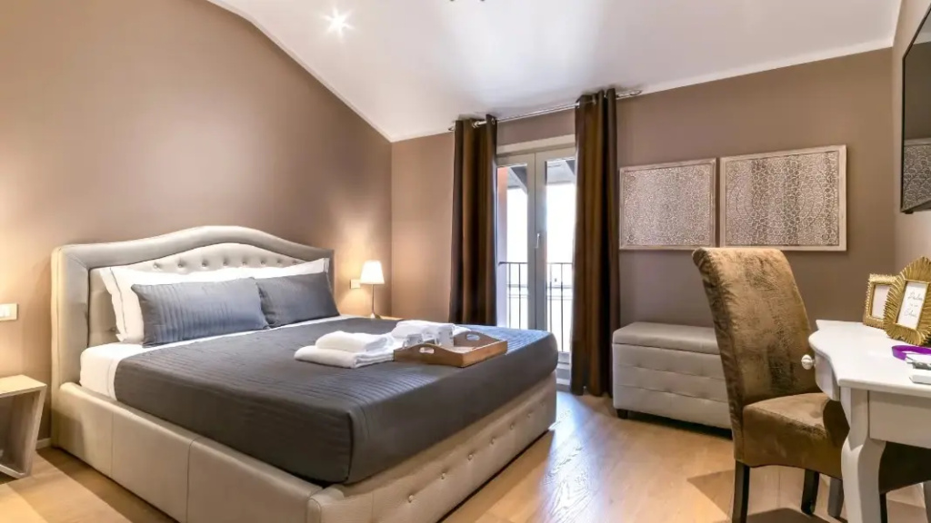 Superior Double Junior Suite (full double bed)