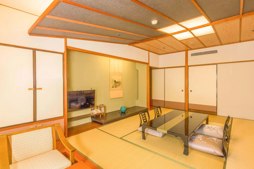 Japanese-Style 10 Tatami Mats room River Side