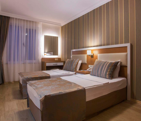 Четырёхместный номер Family в Lonicera City Hotel
