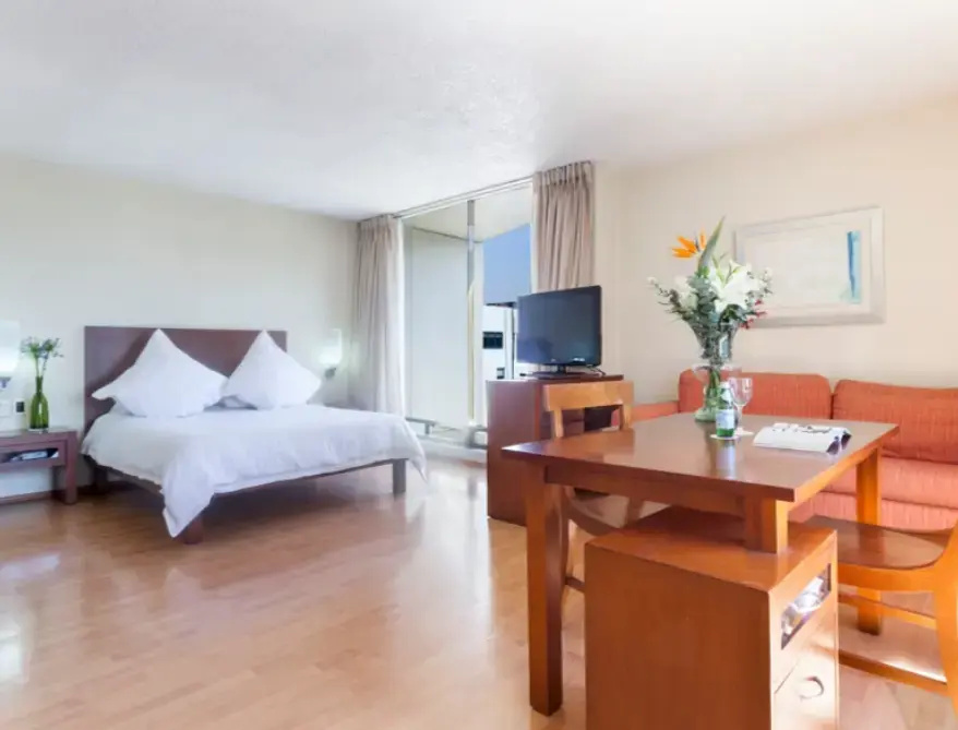 Senior Double Suite (full double bed)