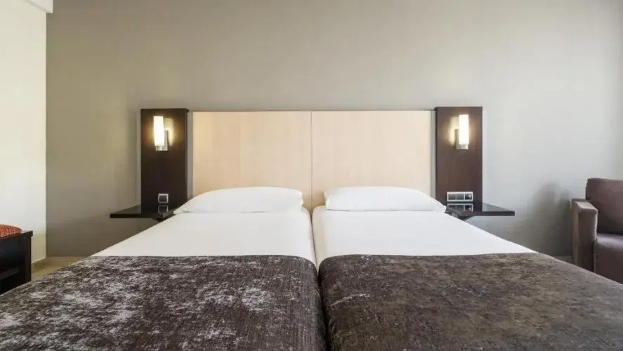 Hotel ILUNION Almirante - Chambres
