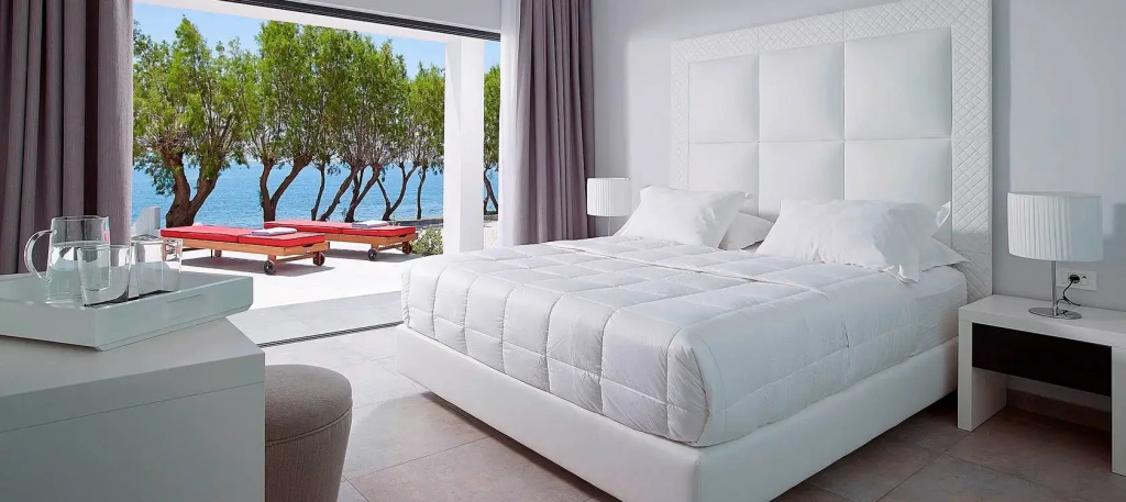 Double Bungalow beachfront (full double bed)