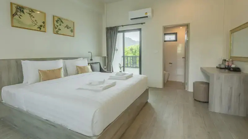 Peony Superior Double room (full double bed)