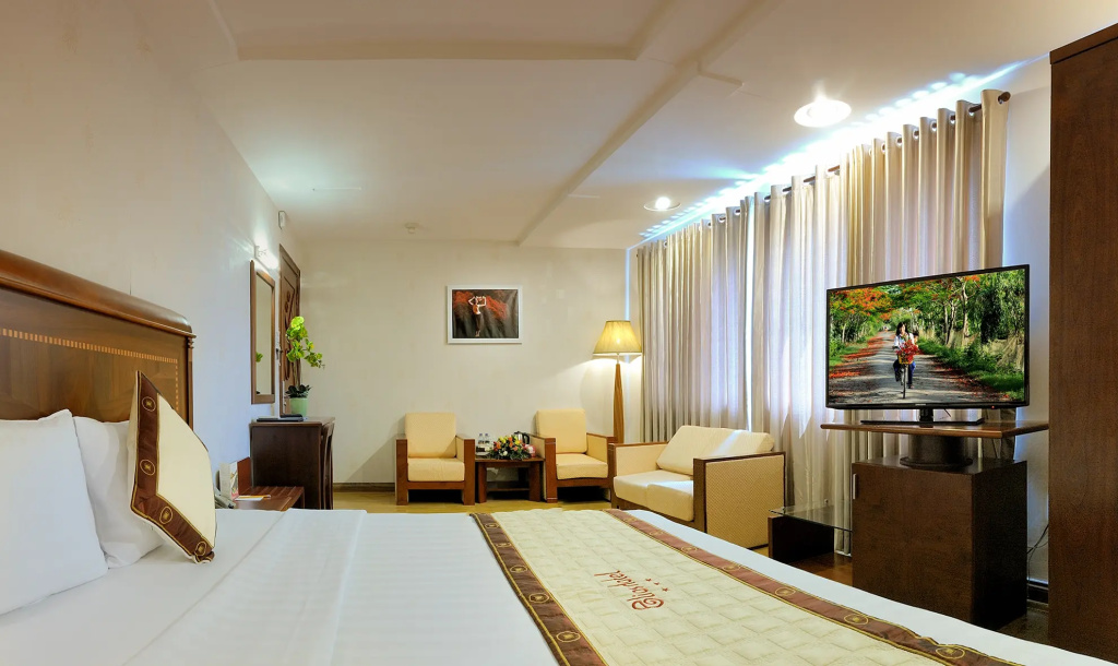Double Elios Suite Room full double bed