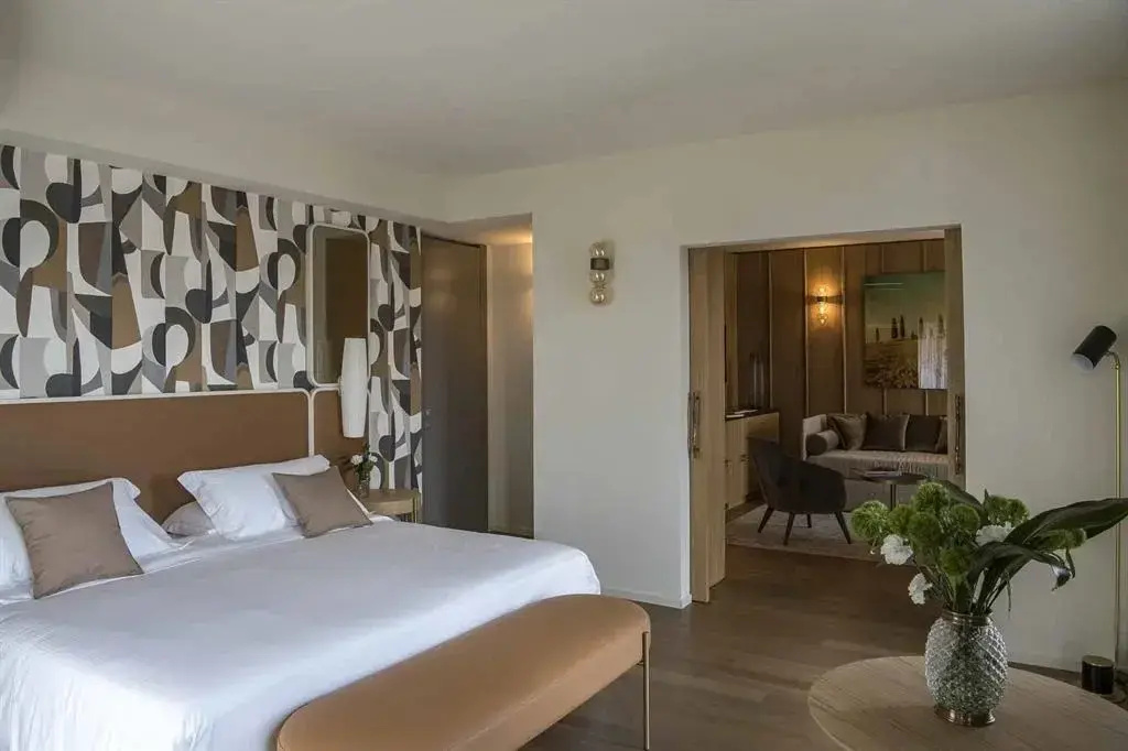 Double Suite with Arno River View (full double bed)