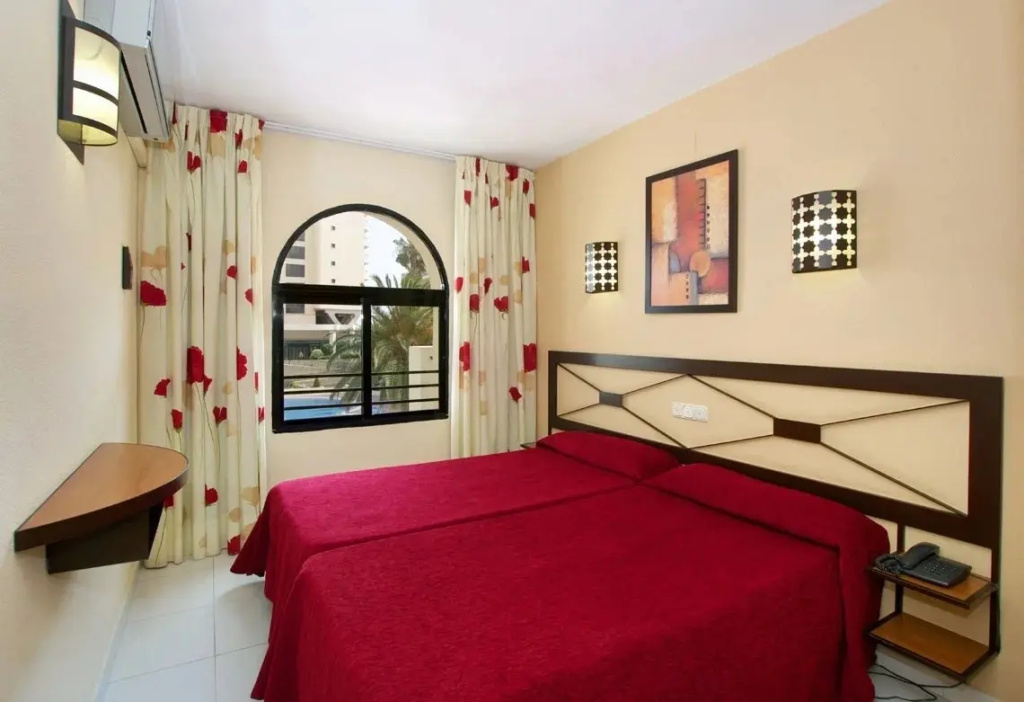 Hotel Puente Real - Chambres