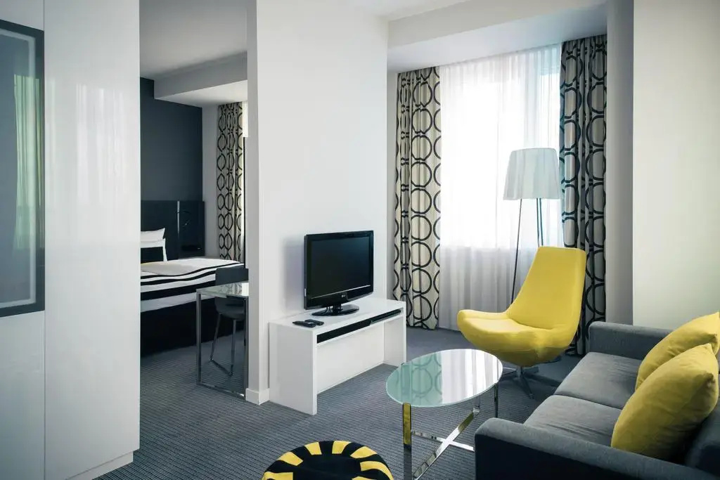 Double Junior Suite (full double bed)