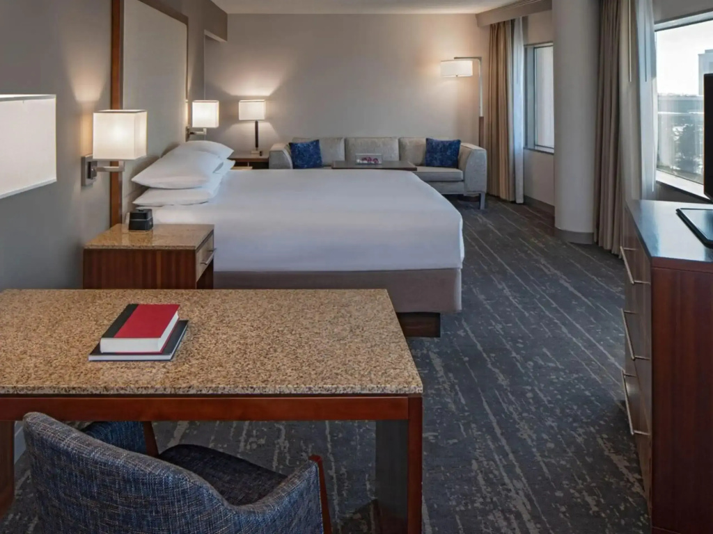 Premier Double room (full double bed)