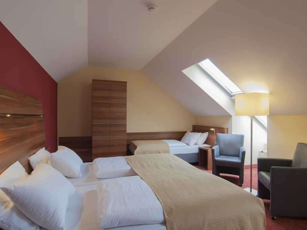Quadruple Suite