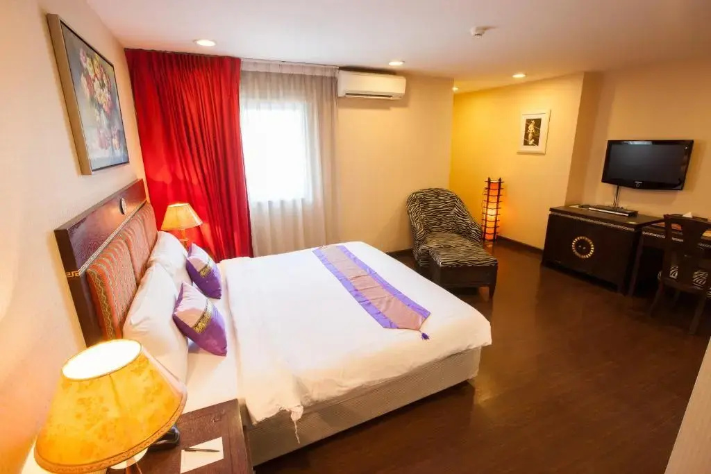 Double Studio (full double bed)