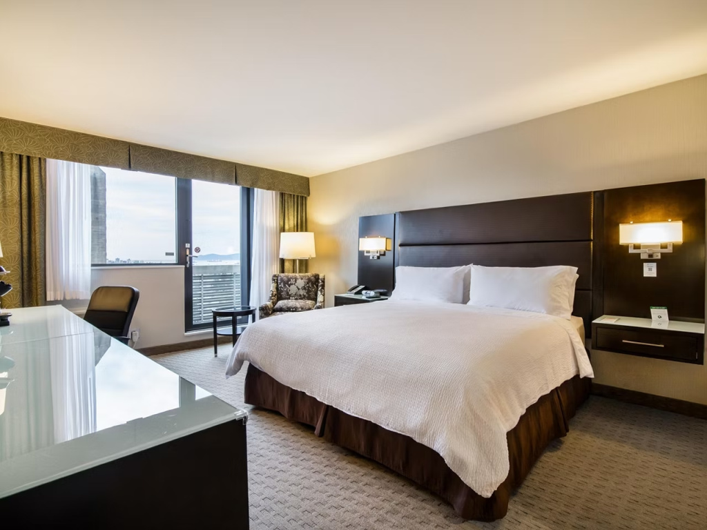 Holiday Inn Vancouver Centre by IHG - Chambres
