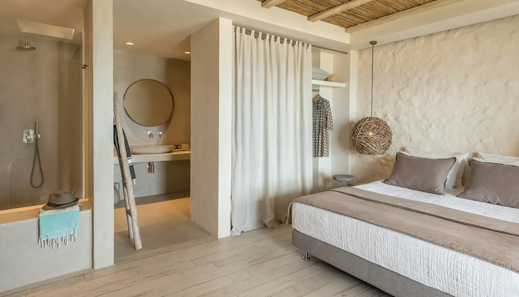 Aquila Superior Double room (full double bed)