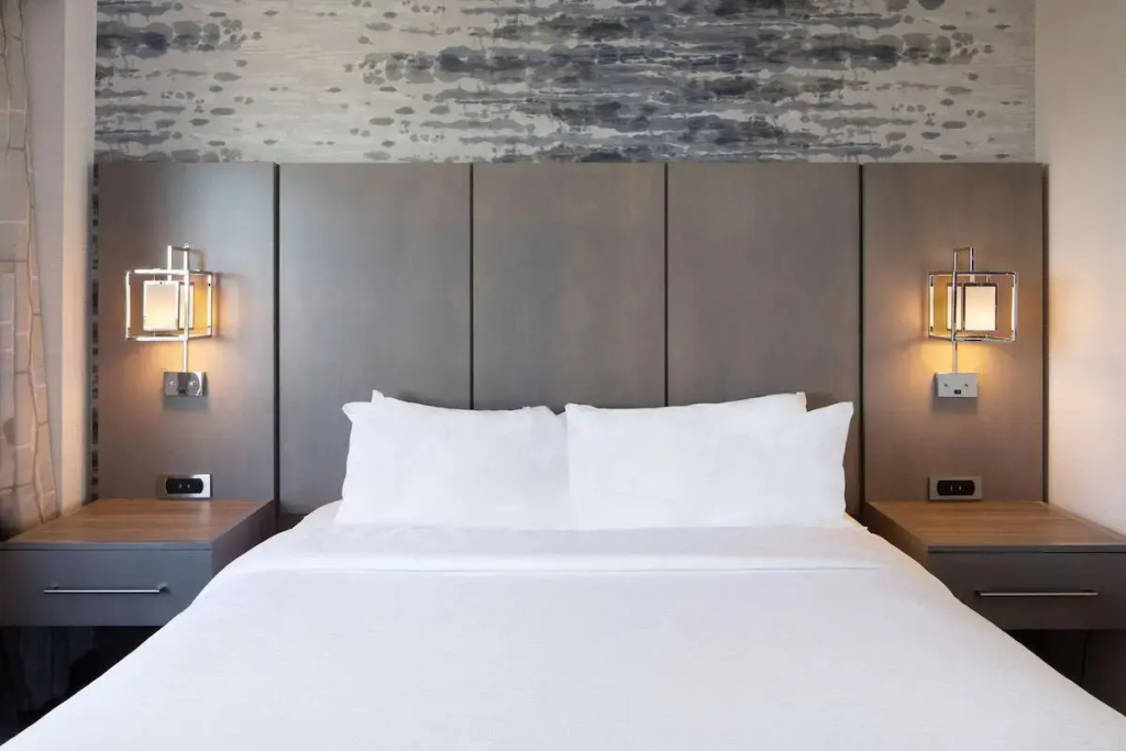 Embassy Suites by Hilton Portland Maine - Chambres