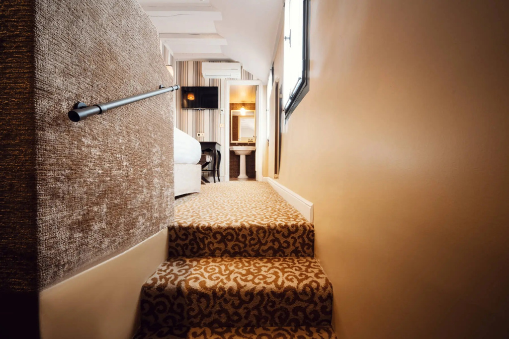 Hotel Odéon Saint Germain 42
