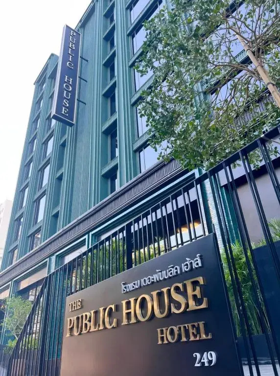 Public House Bangkok, a Member of Design Hotels — фото