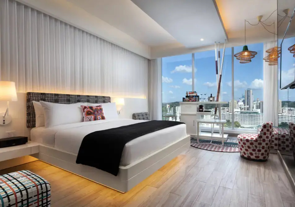 Deluxe Double room with city view (full double bed)