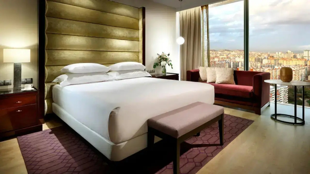 Hyatt Regency Barcelona Tower Room Type - FAMILY ROOM