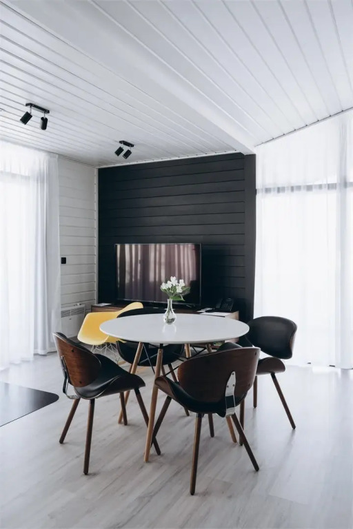 Арт-дом Средний в Изовела