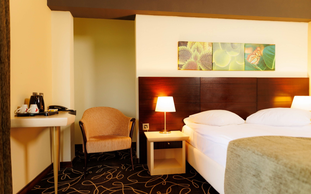Budget Double room with balcony (full double bed)