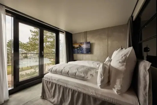 Ocean Drive Dike View Double Suite (full double bed)