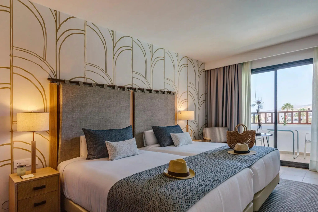 Double Preferred Club room with ocean view (full double bed)