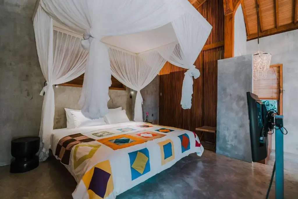 Deluxe Teak Double room (full double bed)