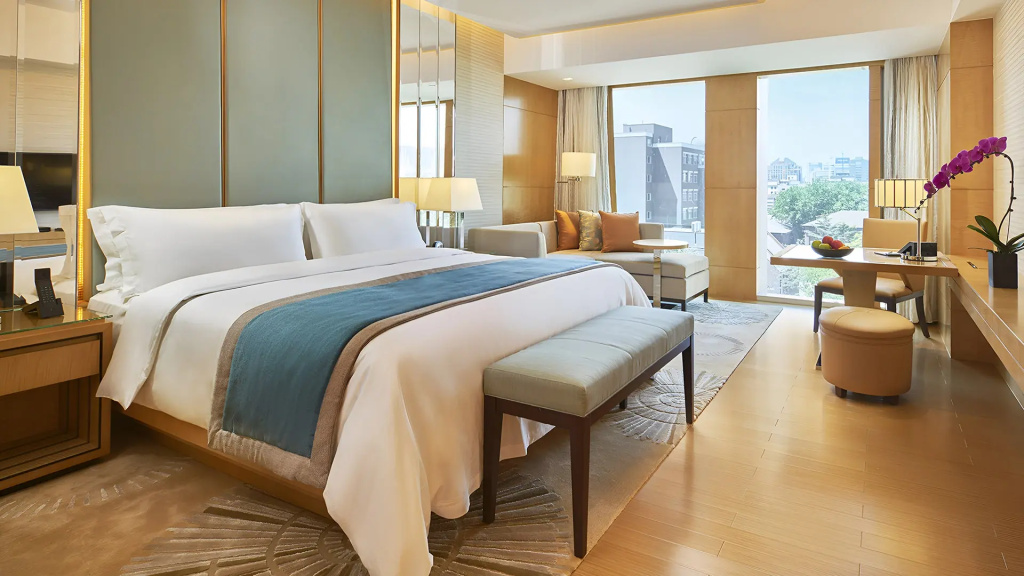 Pacific Double Club room (twin beds)