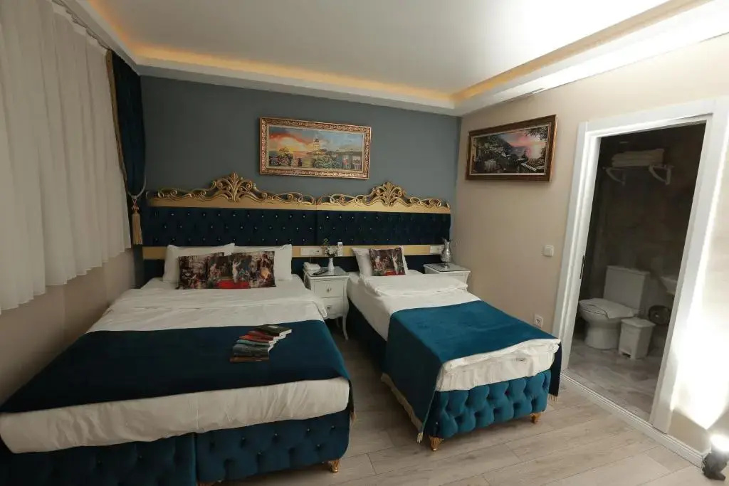 Constantinopolis Hotel — 4