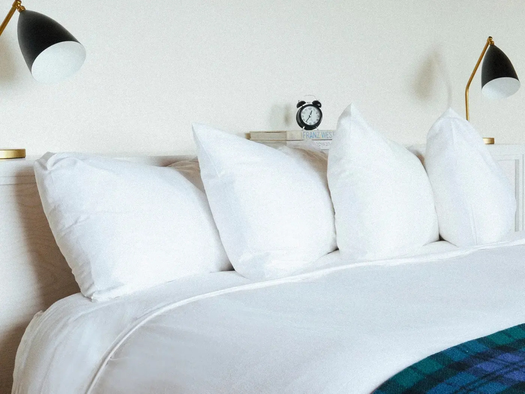 Timber Cove Double room (full double bed)