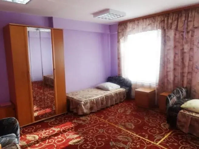 Quintuple room