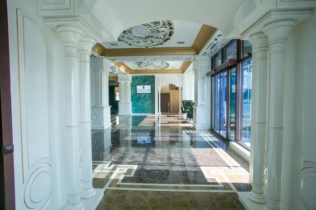 Emerald Hotel